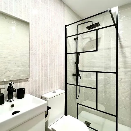 With A Spectacular View Of The Sea Apartment *